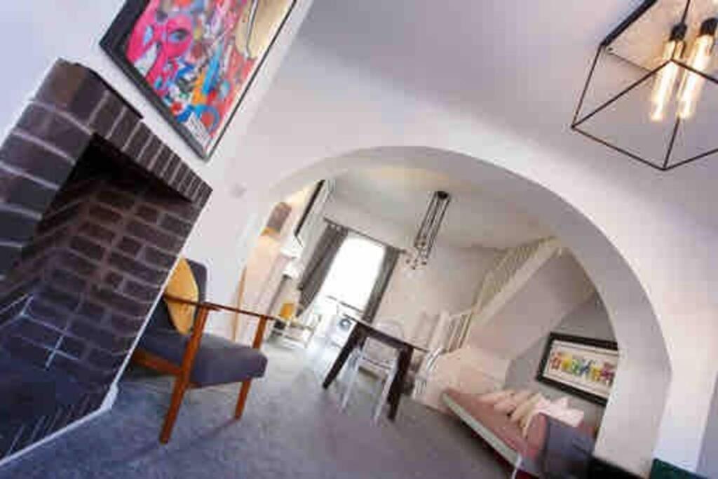 Chester/Hoole Contemporary Home. Sleeps 6 +Netflix المظهر الخارجي الصورة